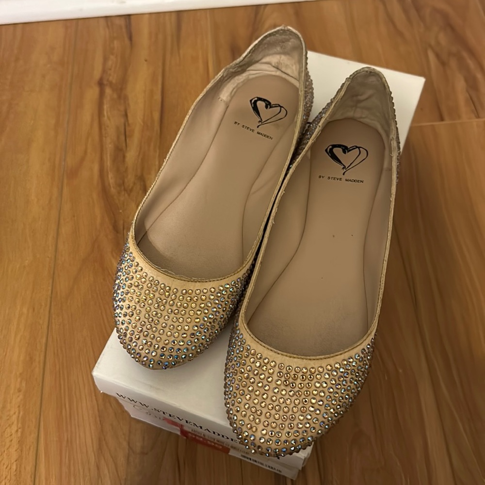 Steve Madden Rhinestone Flats Size 7